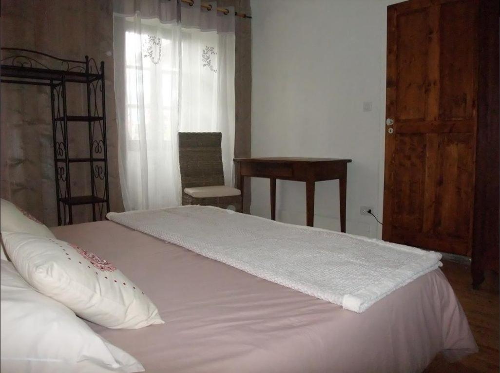 Le Domaine Du Grand Cellier Gites Appartement En Savoie Tournon Ngoại thất bức ảnh