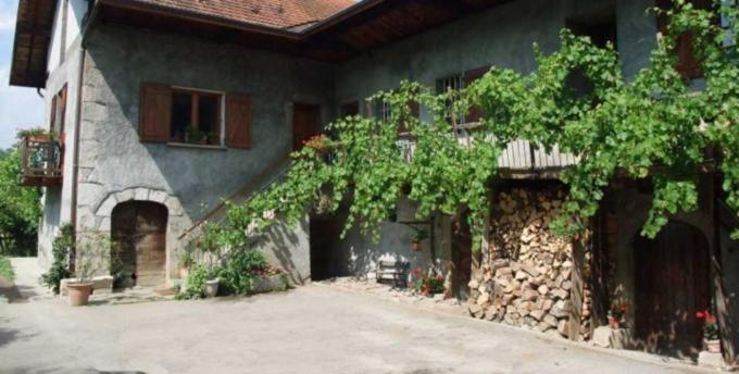Le Domaine Du Grand Cellier Gites Appartement En Savoie Tournon Ngoại thất bức ảnh